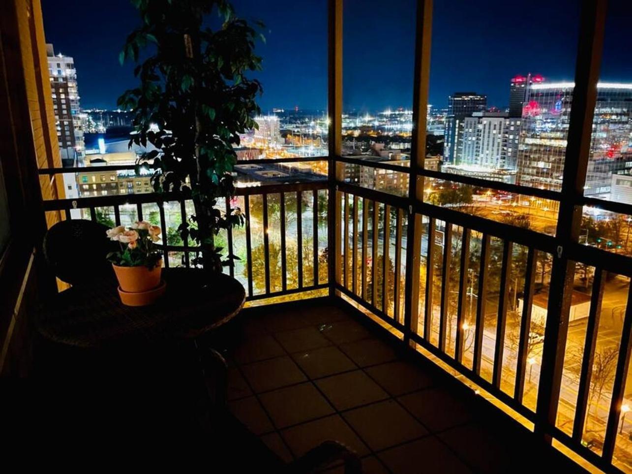Stayatl High Rise Condo Downtown Atl With Views Atlanta Esterno foto
